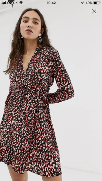 Do you like this dress?