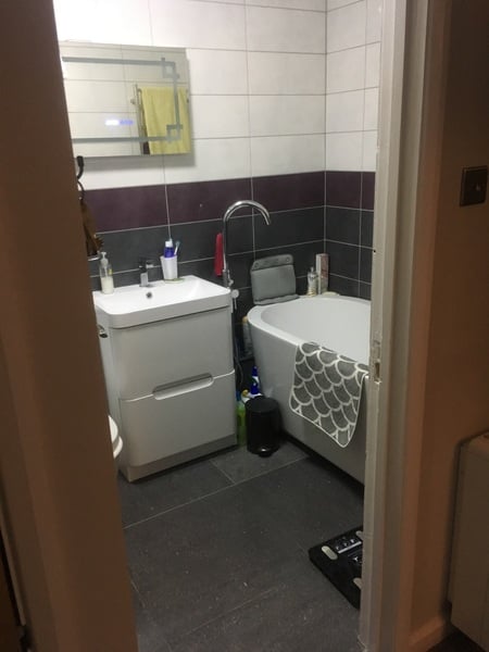 Show me your bathrooms please