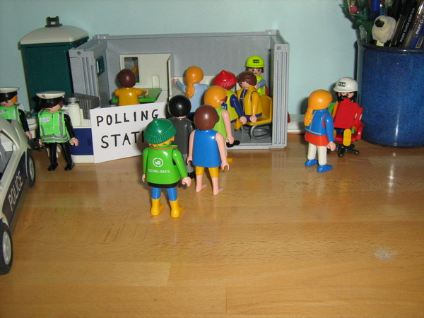 It's the summer holiday season for the Playmobil people in our house...
