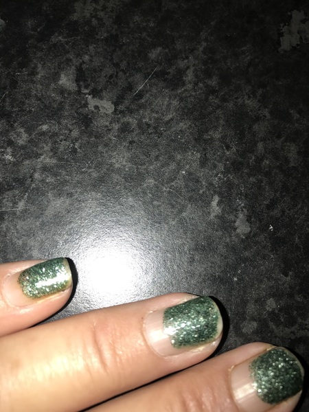 Which colour for nails are popular?!