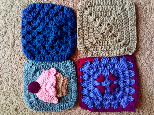 Woolly Hugs. Making a true celebration of the wonderful WhatWouldLeslieKnopeDo, can you help?