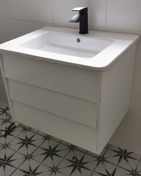 Bathroom vanity units