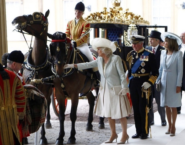 Royal style & gossip: Breton stripes and skinny jeans...