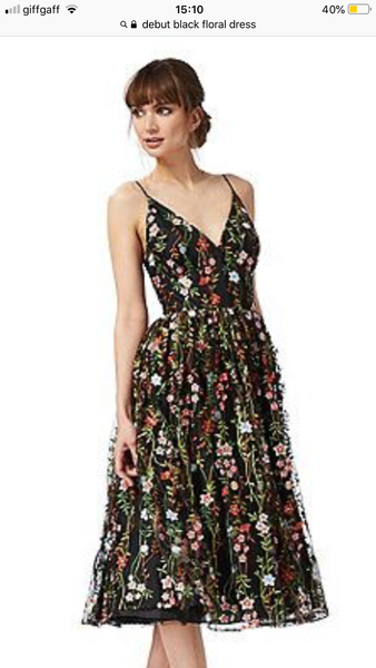 Hair fascinator with this dress?