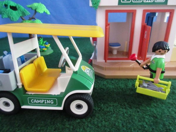 It's the summer holiday season for the Playmobil people in our house...