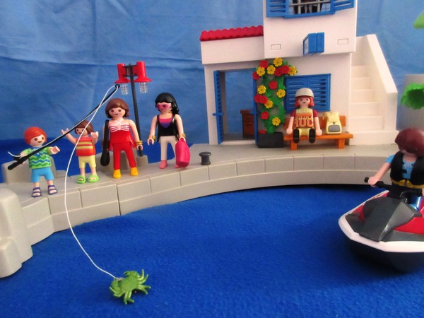 It's the summer holiday season for the Playmobil people in our house...