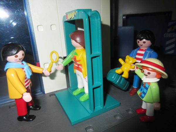 It's the summer holiday season for the Playmobil people in our house...