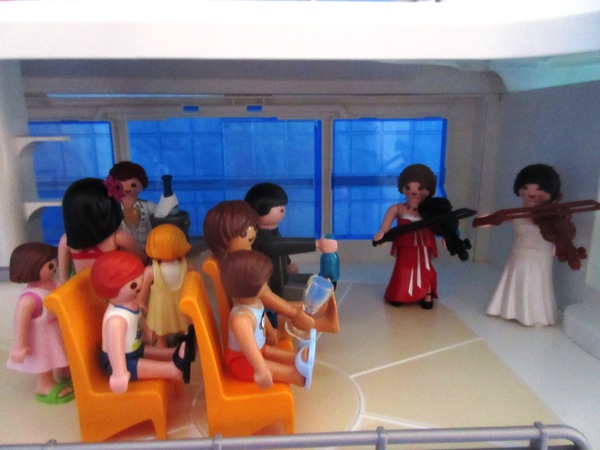 It's the summer holiday season for the Playmobil people in our house...