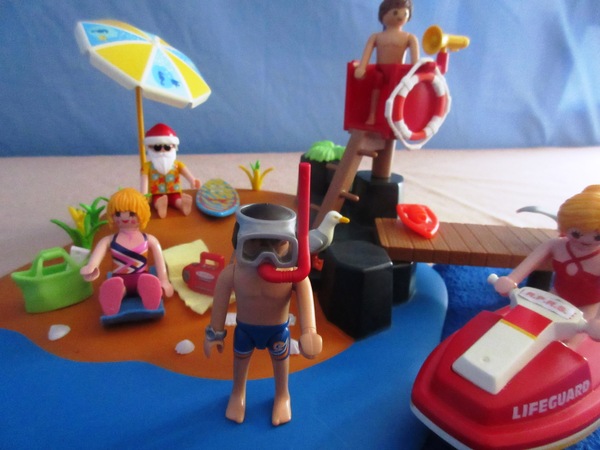 It's the summer holiday season for the Playmobil people in our house...