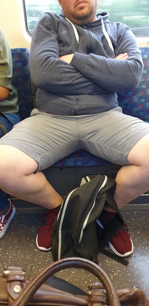 Man-spread on public transport is so unnecessary