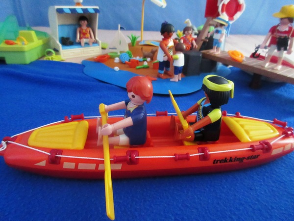 It's the summer holiday season for the Playmobil people in our house...
