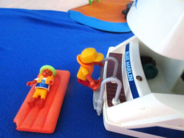 It's the summer holiday season for the Playmobil people in our house...