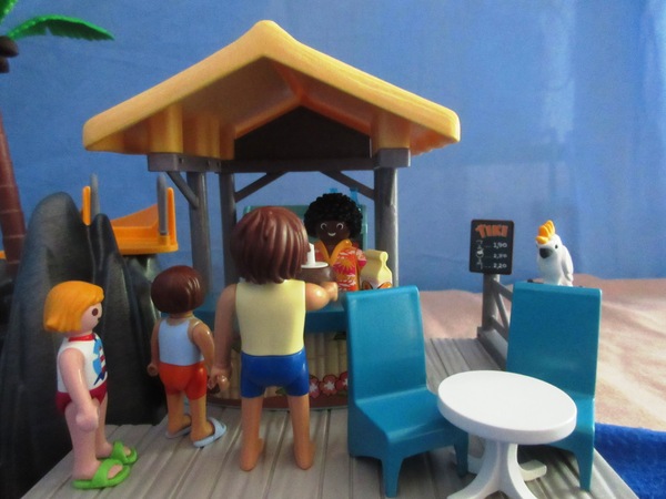 It's the summer holiday season for the Playmobil people in our house...