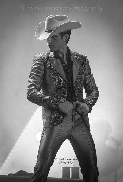 Swagger Inn 162 - The summer's a bit of a wash-out at the moment but thoughts turn to holidays -