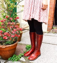 Quirky style with an eye to autumn