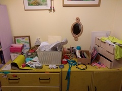 DD(7)'s bedroom - can it be tidied?