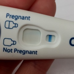 THis pregnancy test is confusing me?