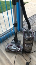 Help, please can somebody recommend a vacuum cleaner? Not a Dyson.