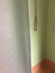 Show me your bathrooms please