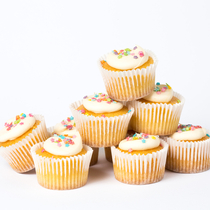 Would you like to test the new OGGS®  Mini Vanilla Cupcakes? Sign up here - NOW CLOSED
