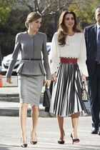 Royal style & gossip: Breton stripes and skinny jeans...