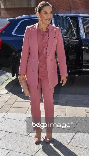 Royal style & gossip: back to style, back to reality...