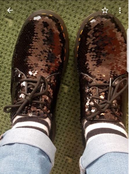 To wear doc Martens