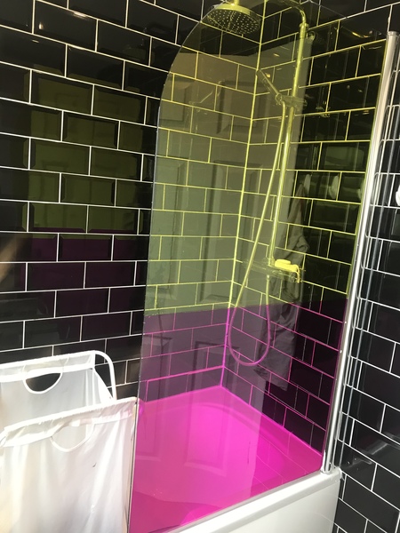 what accent colour for bathroom??