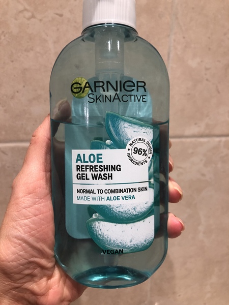 What do boys wash their face with?