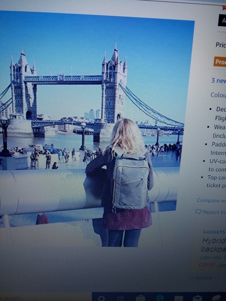 Capsule wardrobe Prague to fit in a bag 40x25x20 cms