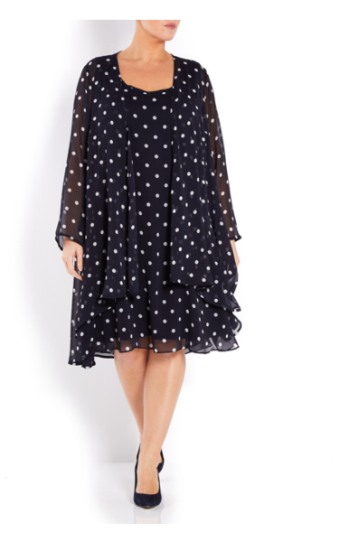 Accessories for wedding guest outfit