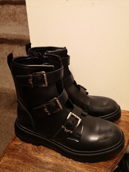 Can anyone help me find these boots please?
