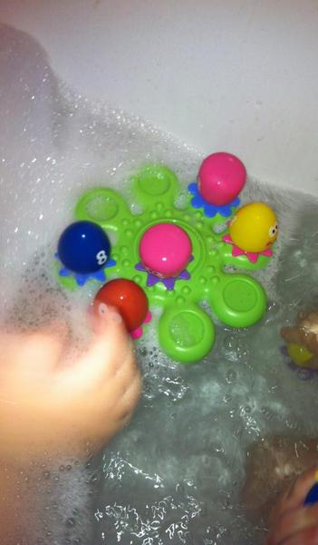 Find out what MNers thought of Toomies bath toys
