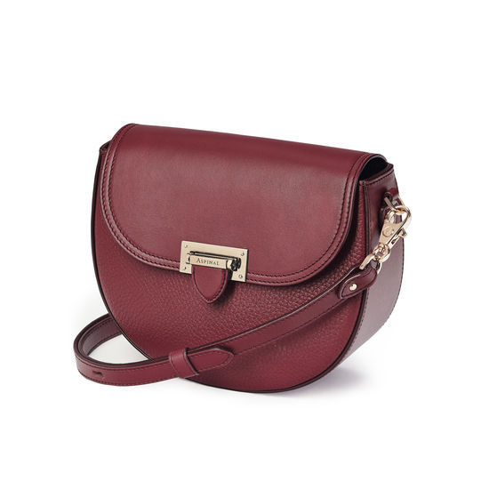 What bag to wear with knee high leather brown boots?