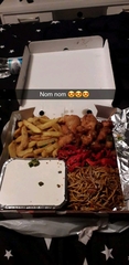 AIBU to find this weird ? 'Single mum munch box'