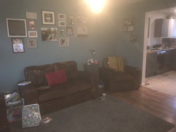 Would it be horribly outing to ask for a picture of your lounge?