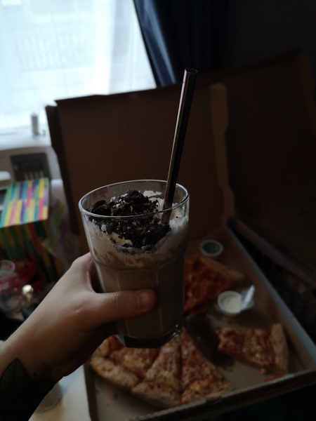 I just made Nutella oreo milkshakes