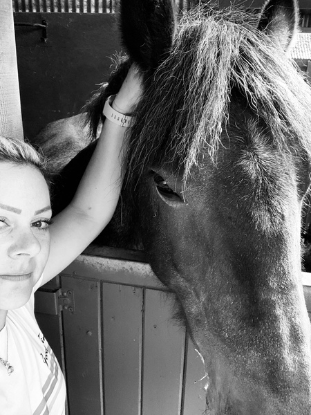 Wankerbastards and autumn weather, crunchy leaves, browning heather. We want crisp, cool days and crisp, cool wine, or beer or gin. But only a couple, as we smash moderatin'.