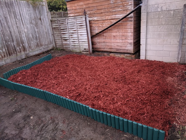 Putting in a hedge