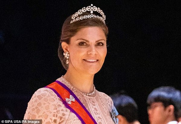 Royal style: we want more salwars and we're not sari about it!