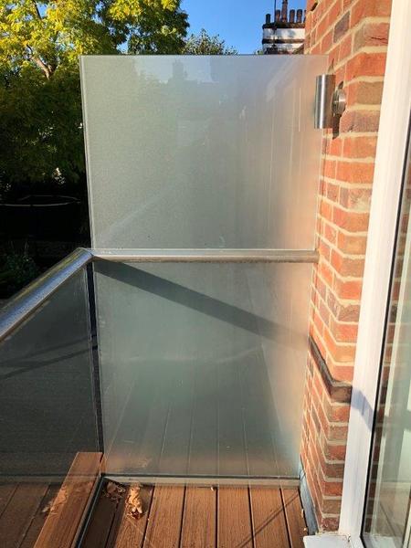 Balcony and planning permission *images removed by MNHQ at OP's request*