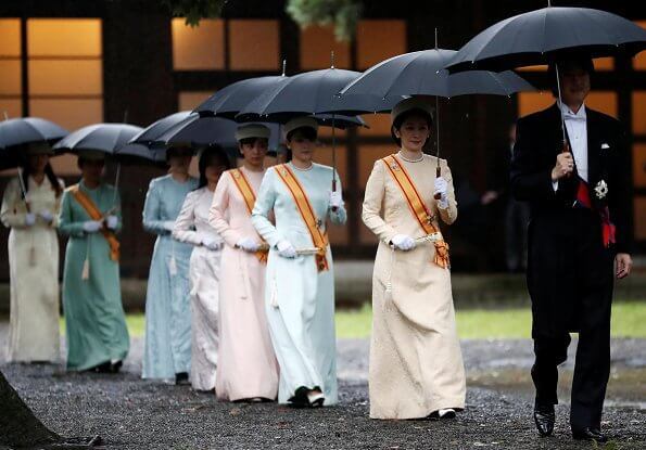 Royal style: we want more salwars and we're not sari about it!