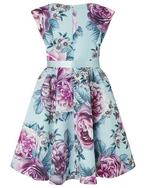 to let my daughter wear this dress as a wedding guest?