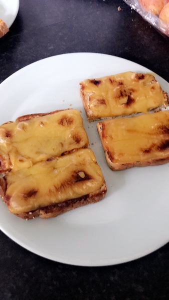 Vegan smoked applewood cheese