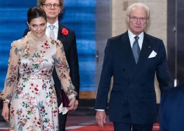 Royal style: we want more salwars and we're not sari about it!
