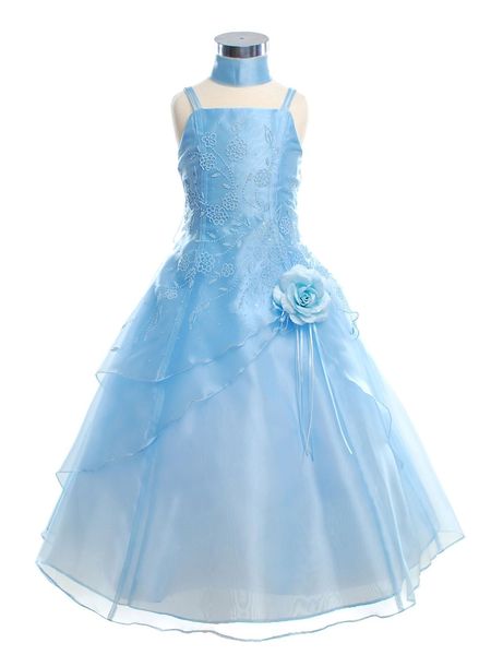 to let my daughter wear this dress as a wedding guest?