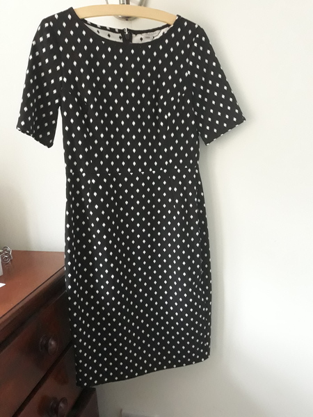 What to wear for NHS 8b interview?