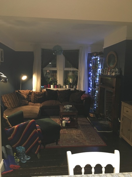 Would it be horribly outing to ask for a picture of your lounge?