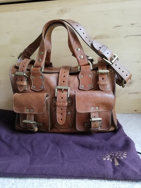 Are vintage Mulberry bags dated or classic?
