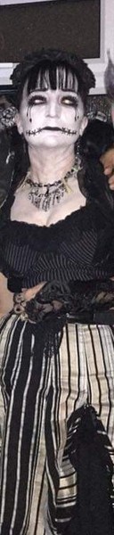 A thread for lovers of Halloween, just because.